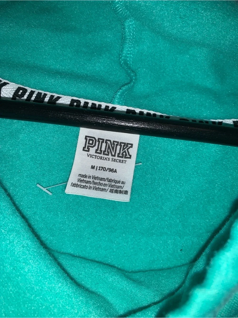 Vs cowlneck - Picture 2 of 2